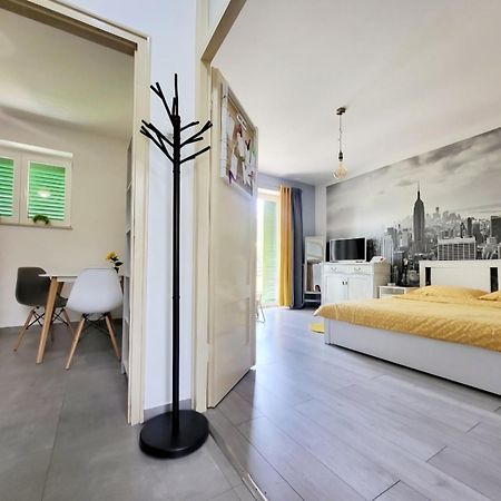 Cozy Apartment With Balcony 10 Min From The Beach Rijeka Exterior photo
